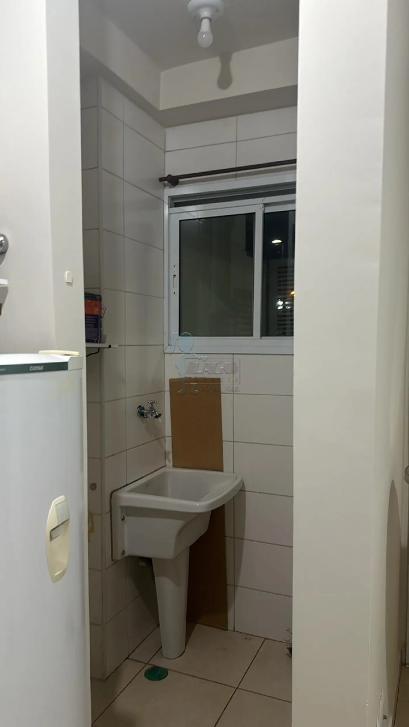 Alugar Apartamentos / Padrão em Ribeirão Preto R$ 1.300,00 - Foto 3