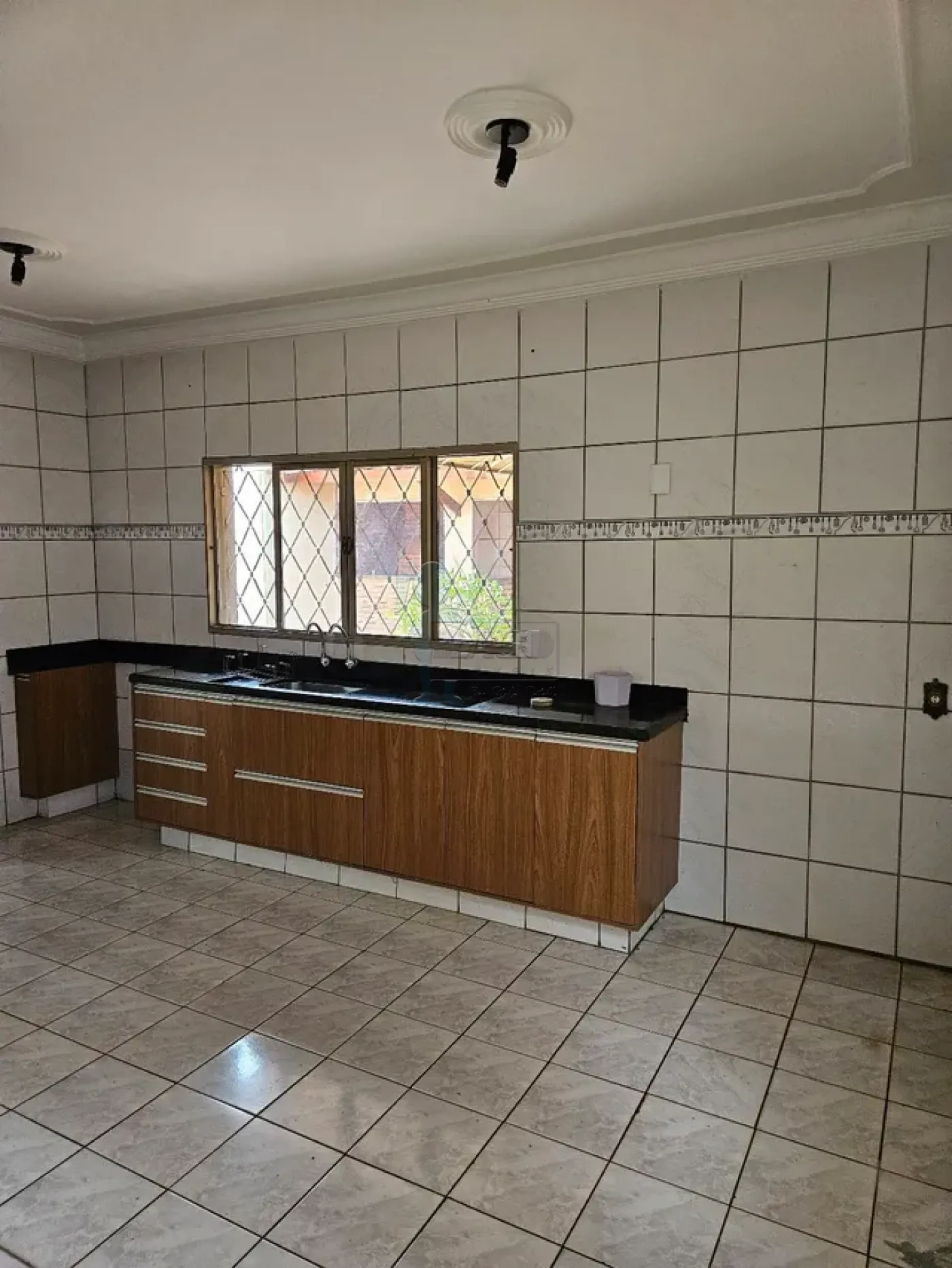 Comprar Casas / Padrão em Ribeirão Preto R$ 340.000,00 - Foto 3