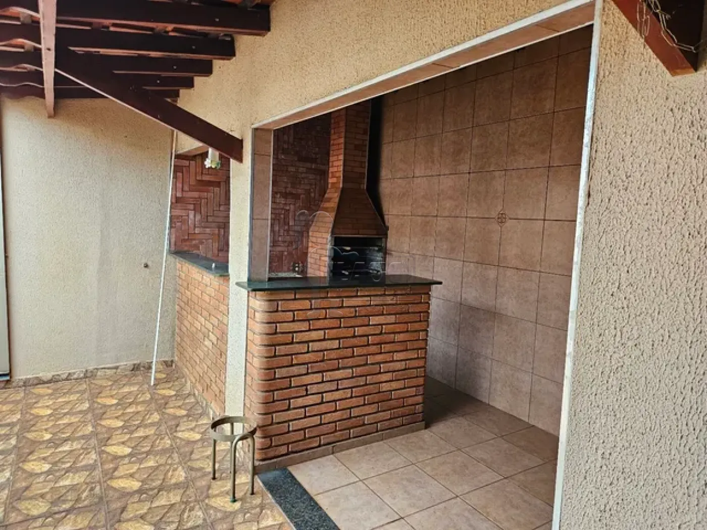 Comprar Casas / Padrão em Ribeirão Preto R$ 340.000,00 - Foto 1