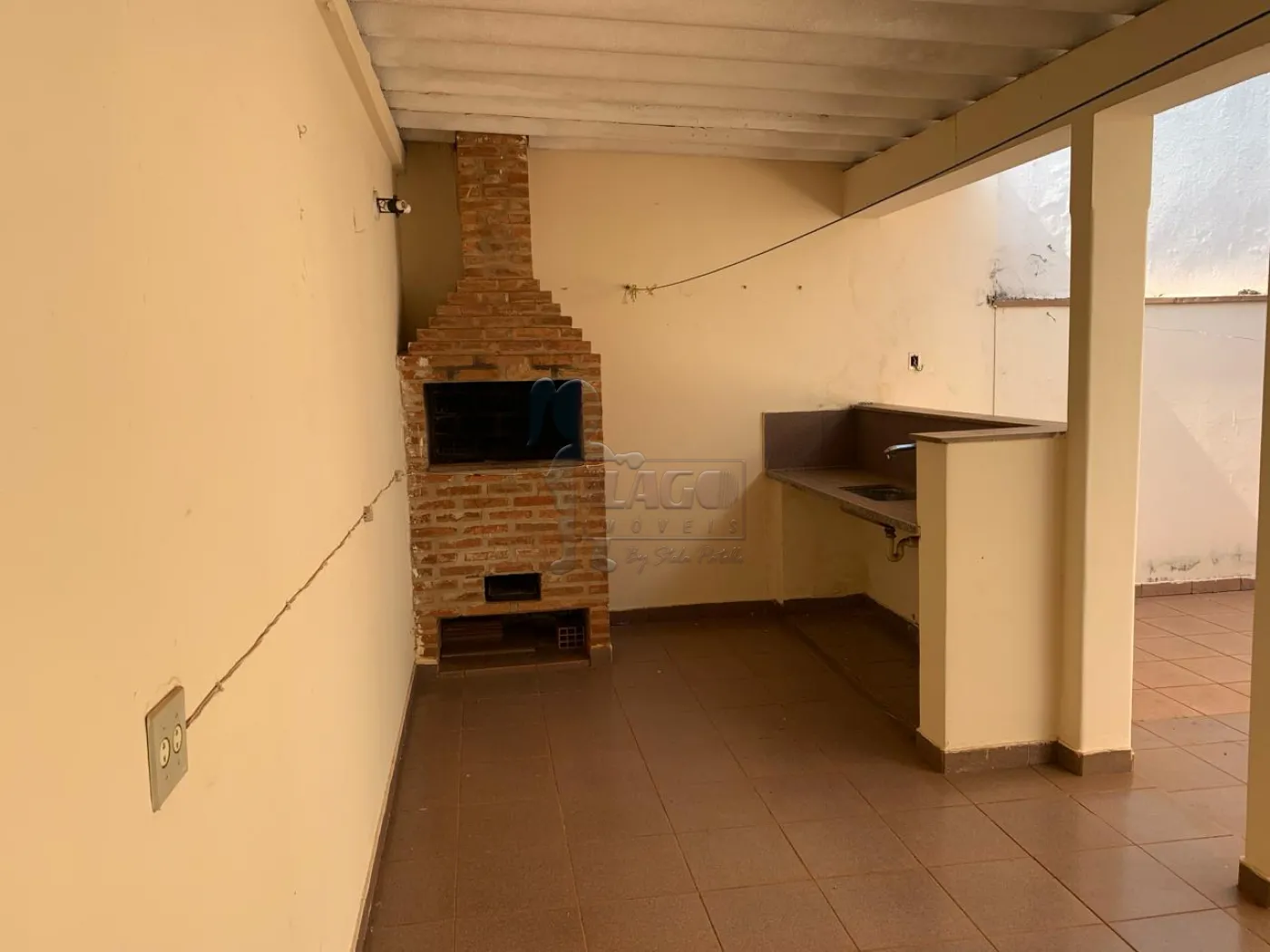 Comprar Casas / Padrão em Ribeirão Preto R$ 550.000,00 - Foto 1