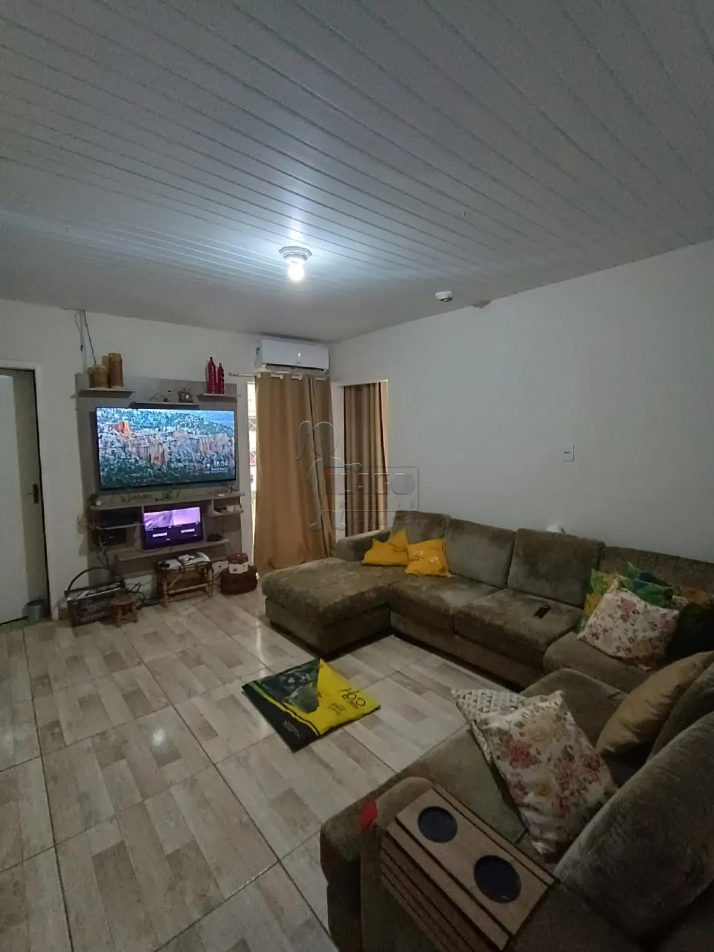 Comprar Casas / Padrão em Jardinópolis R$ 250.000,00 - Foto 1