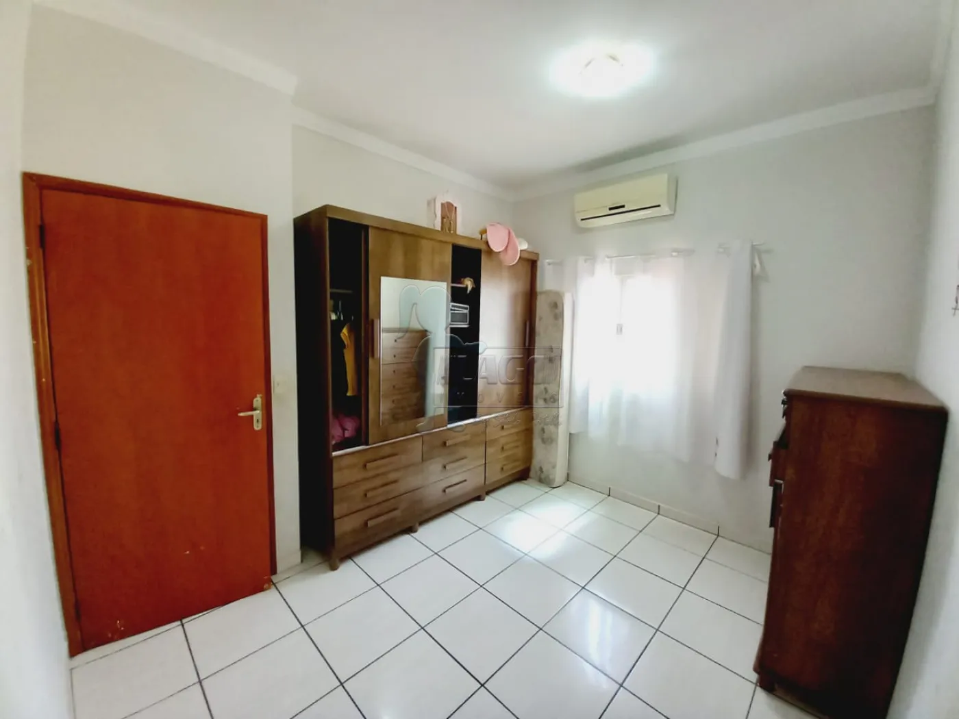 Comprar Casas / Padrão em Ribeirão Preto R$ 660.000,00 - Foto 2