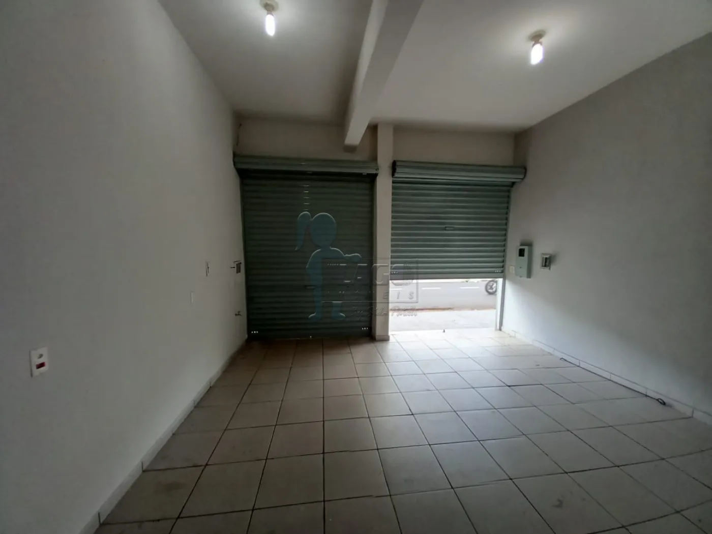 Alugar Comercial / Salão/Galpão/Armazém em Ribeirão Preto R$ 2.200,00 - Foto 1