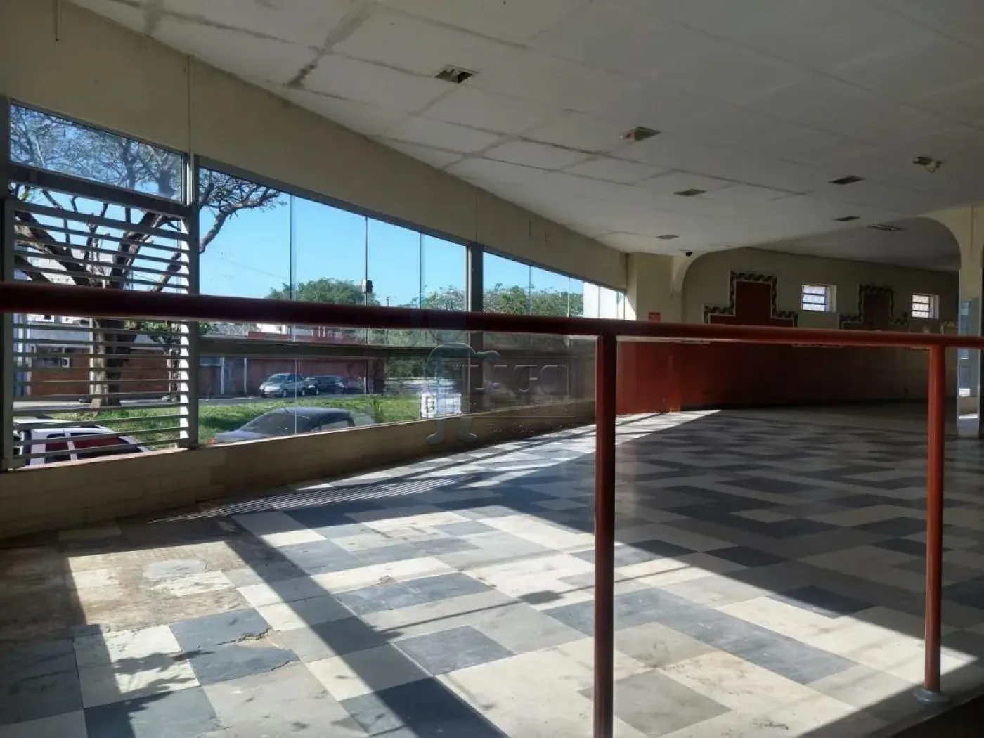 Alugar Comercial / Loja em Ribeirão Preto R$ 13.500,00 - Foto 2