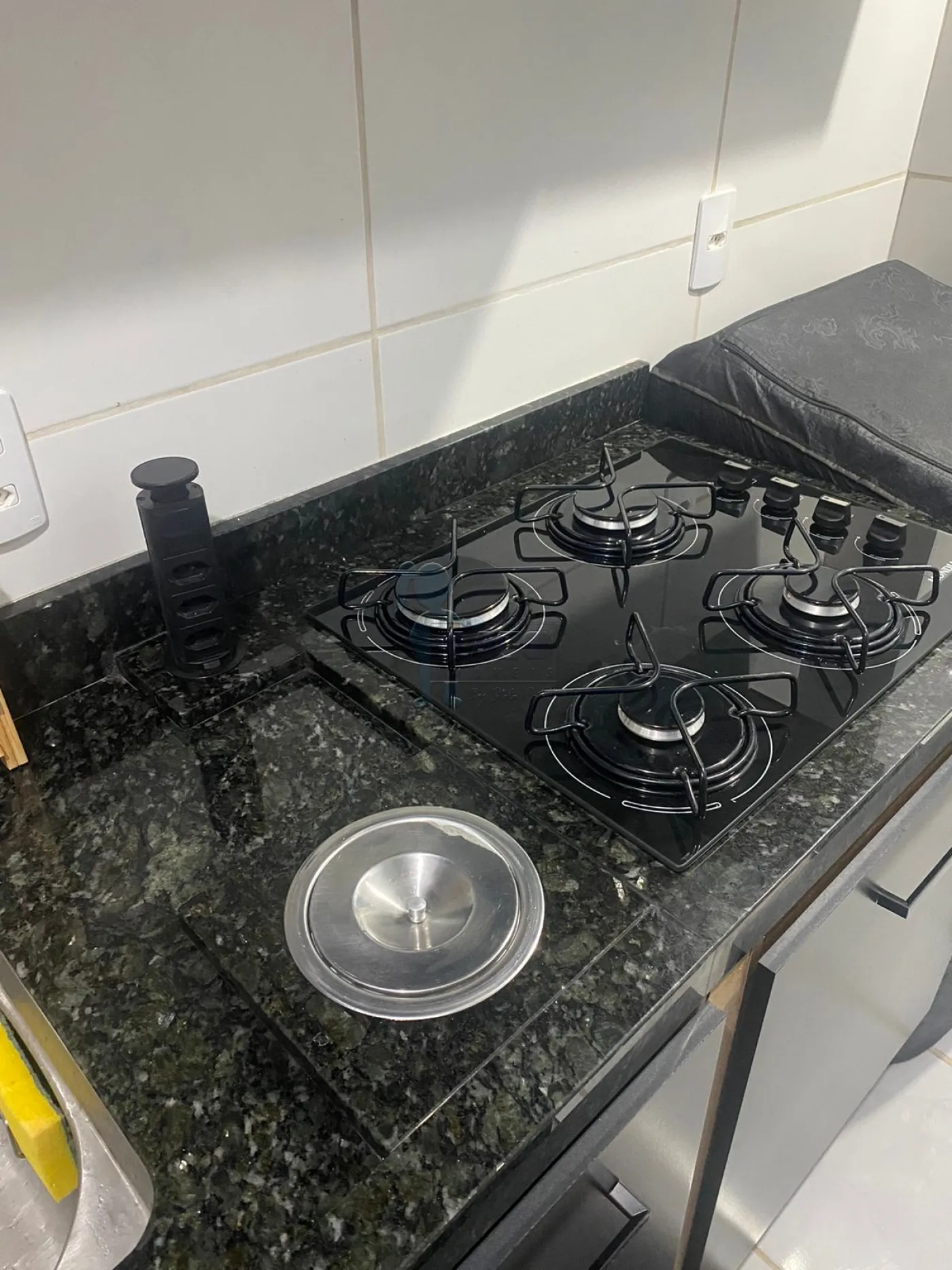 Comprar Apartamentos / Padrão em Ribeirão Preto R$ 180.000,00 - Foto 3