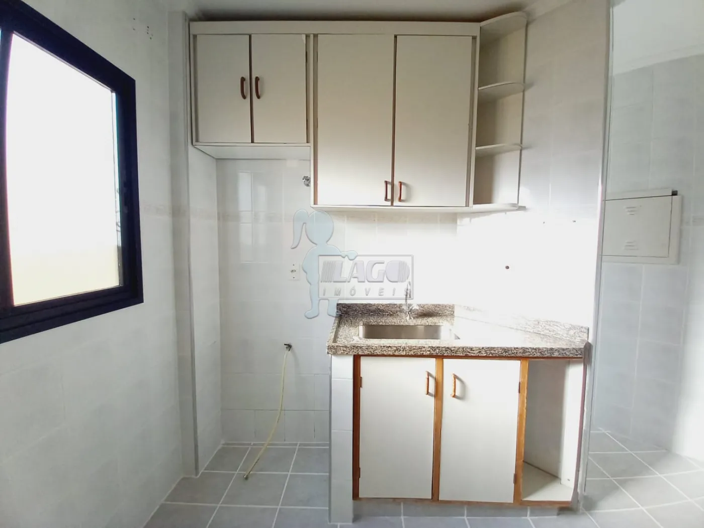 Alugar Apartamentos / Padrão em Ribeirão Preto R$ 1.100,00 - Foto 4