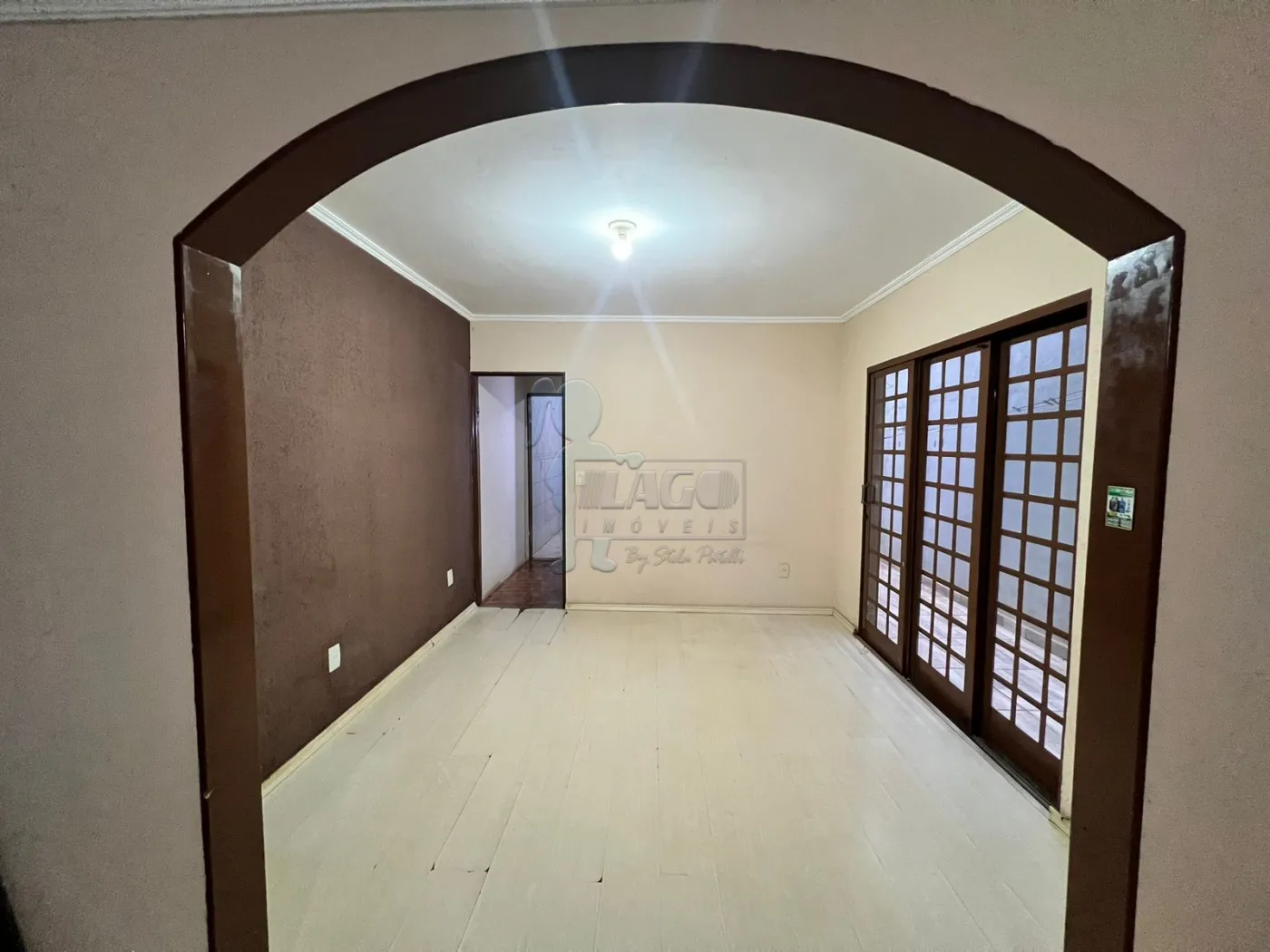 Comprar Casas / Padrão em Ribeirão Preto R$ 300.000,00 - Foto 5