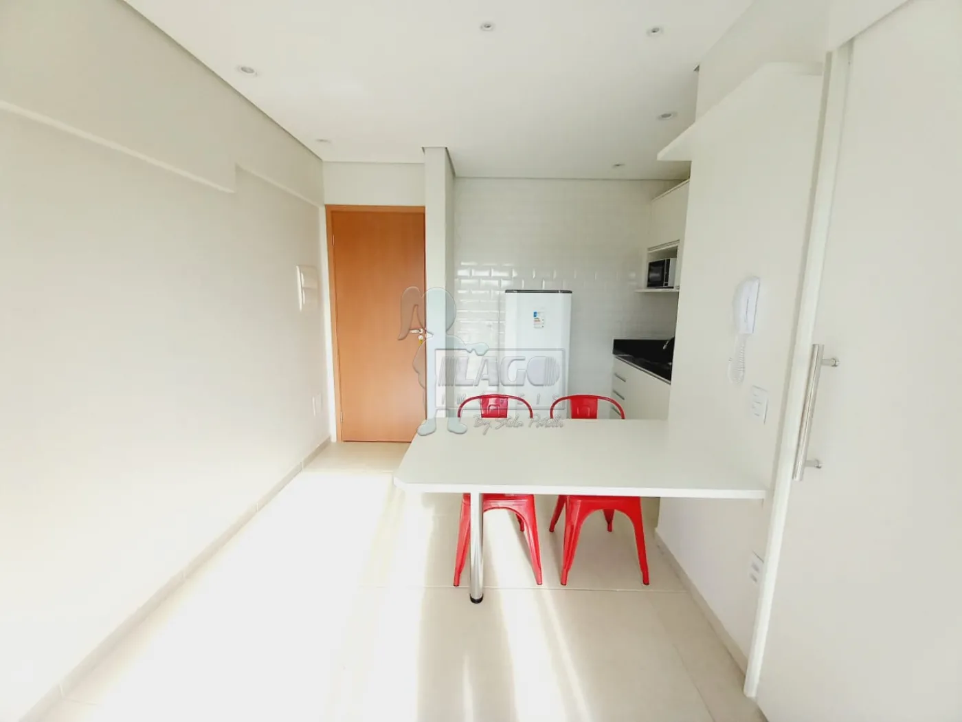 Alugar Apartamentos / Padrão em Ribeirão Preto R$ 2.100,00 - Foto 1