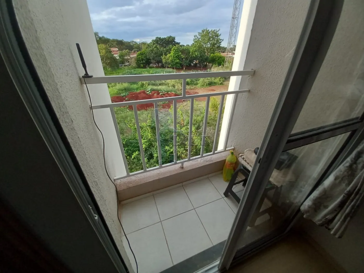 Comprar Apartamentos / Padrão em Ribeirão Preto R$ 170.000,00 - Foto 3