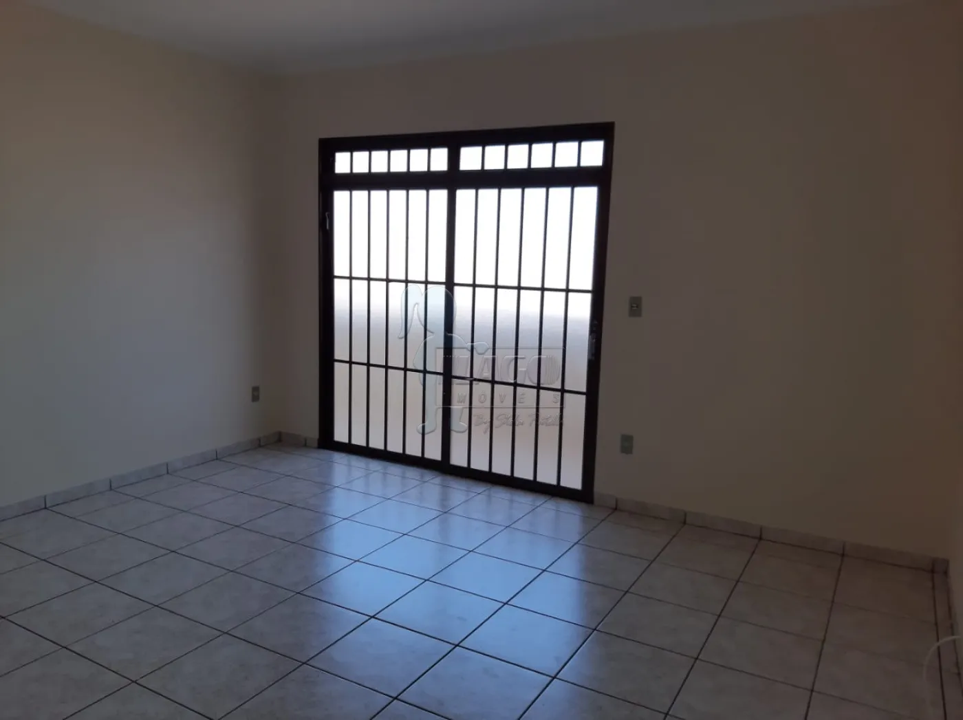 Alugar Apartamentos / Padrão em Ribeirão Preto R$ 1.500,00 - Foto 1