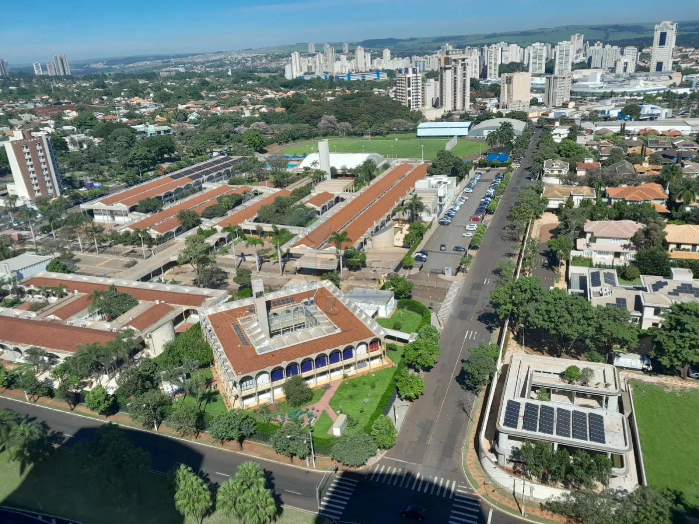 Alugar Apartamentos / Padrão em Ribeirão Preto R$ 6.600,00 - Foto 10