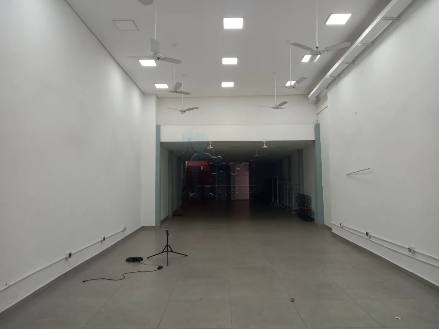 Alugar Comercial / Loja em Ribeirão Preto R$ 12.000,00 - Foto 2