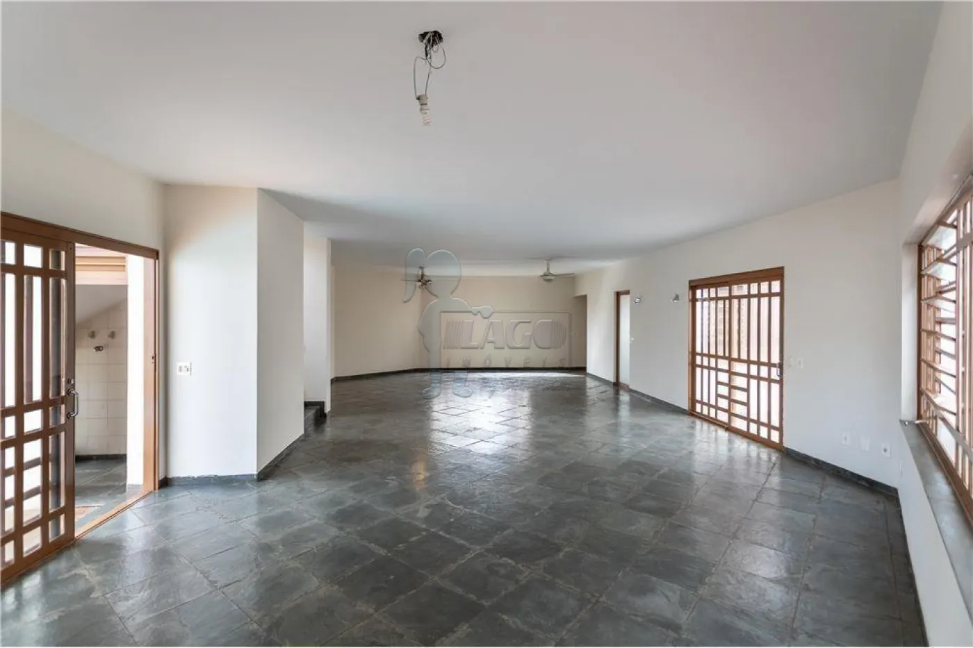 Comprar Casas / Padrão em Ribeirão Preto R$ 675.000,00 - Foto 4