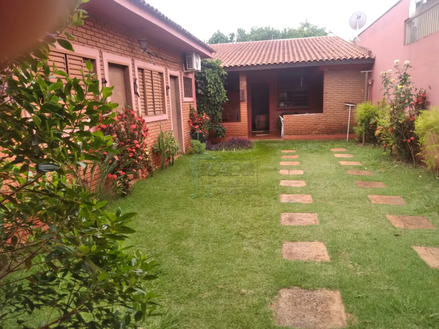 Comprar Casas / Padrão em Ribeirão Preto R$ 415.000,00 - Foto 3