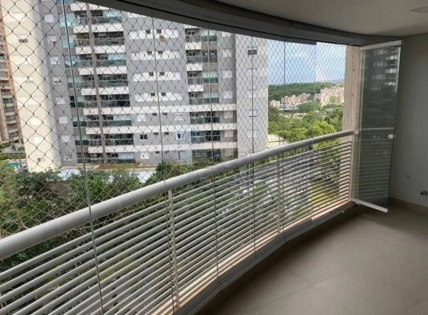 Comprar Apartamentos / Padrão em Ribeirão Preto R$ 730.000,00 - Foto 2