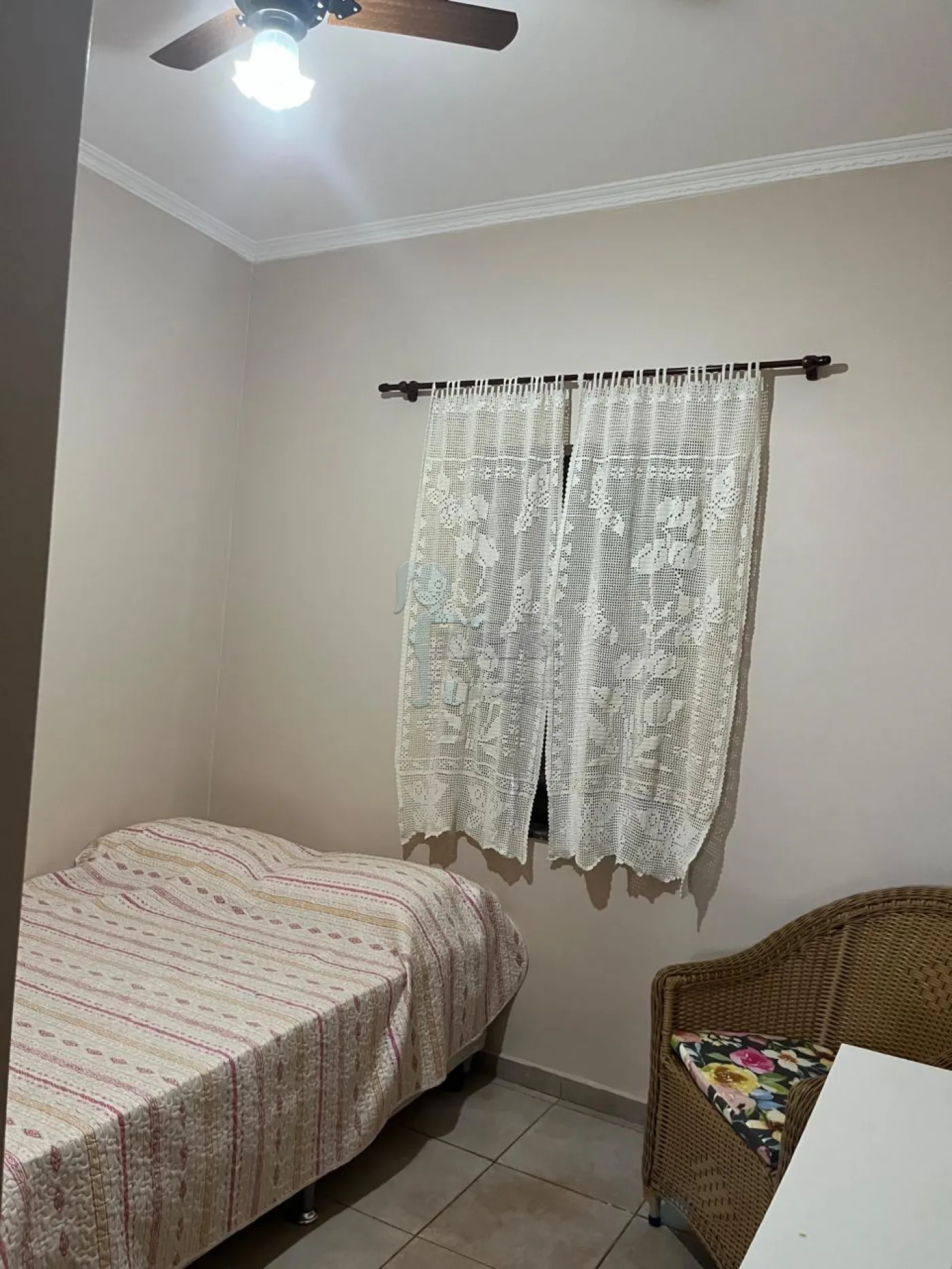 Alugar Casas / Padrão em Ribeirão Preto R$ 2.500,00 - Foto 4