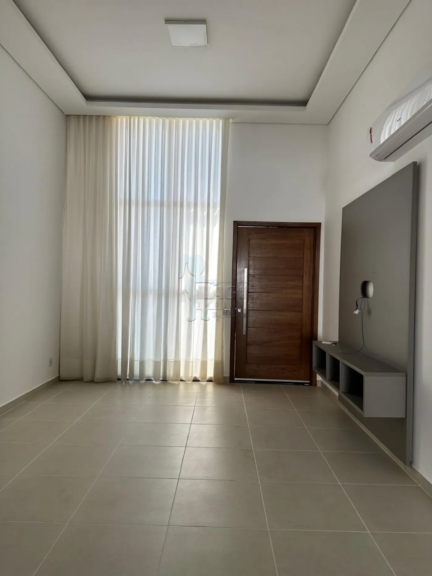 Alugar Casas / Condomínio em Bonfim Paulista R$ 5.500,00 - Foto 2