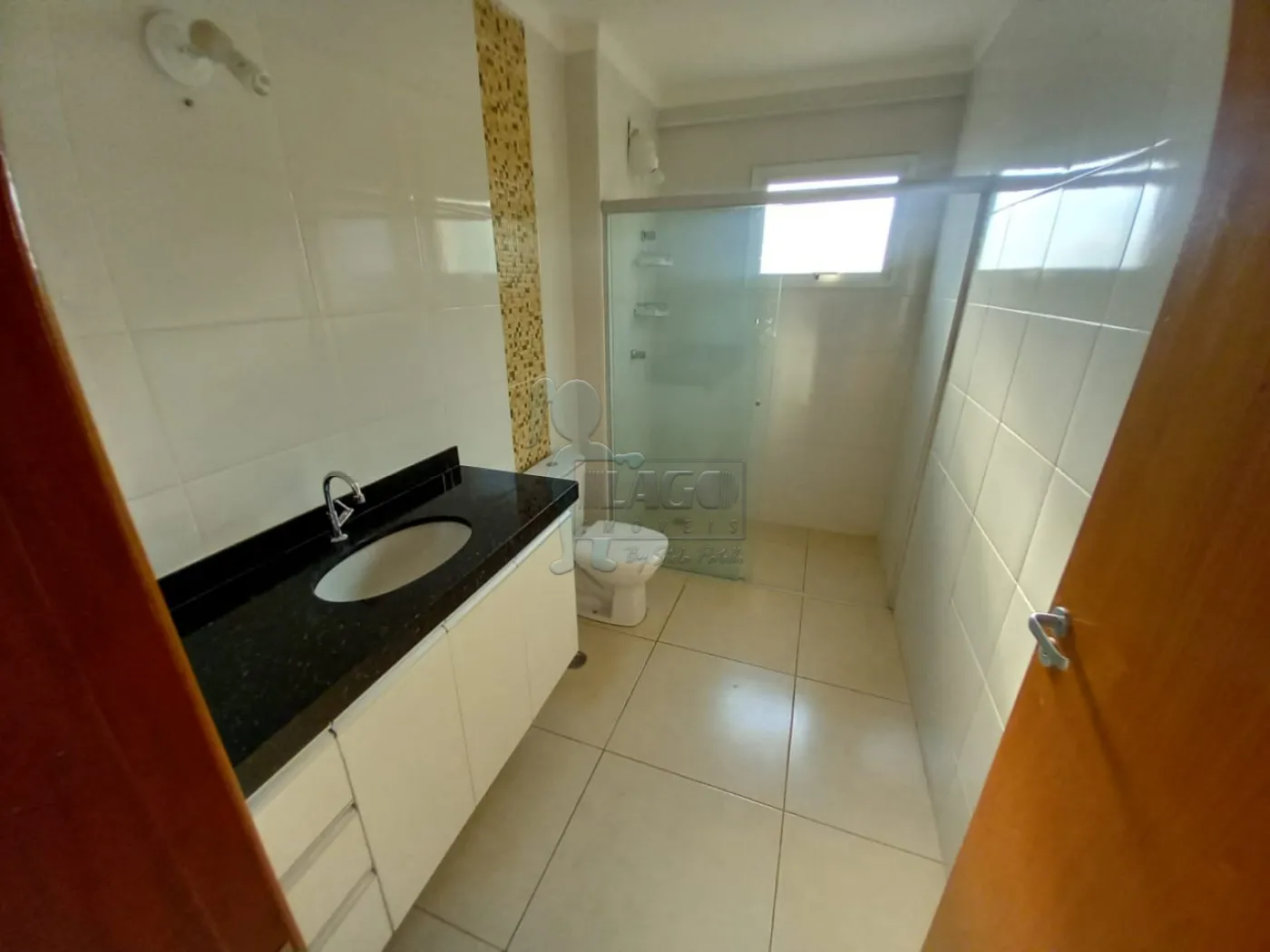 Alugar Apartamentos / Padrão em Ribeirão Preto R$ 1.600,00 - Foto 5