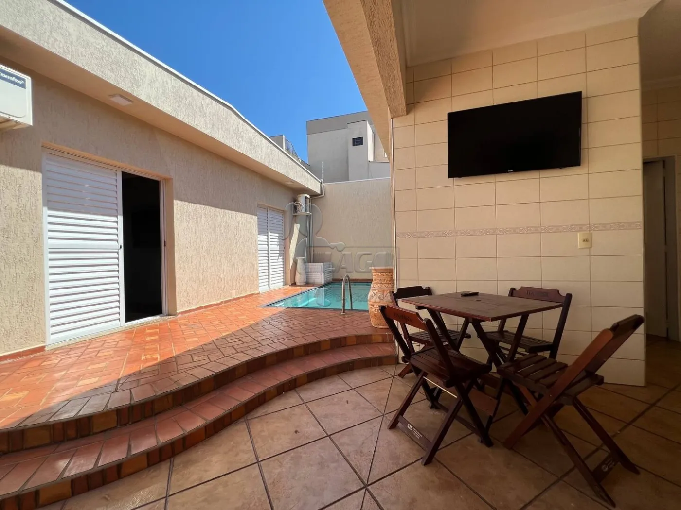 Comprar Casas / Padrão em Ribeirão Preto R$ 960.000,00 - Foto 4