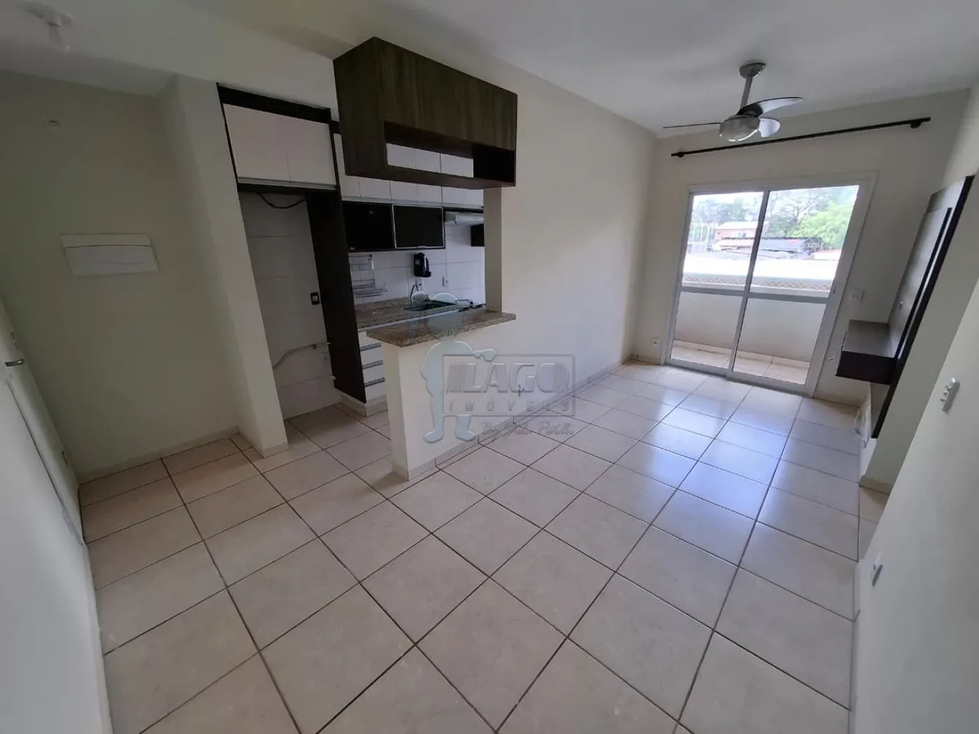 Alugar Apartamento / Padrão em Ribeirão Preto R$ 1.200,00 - Foto 2