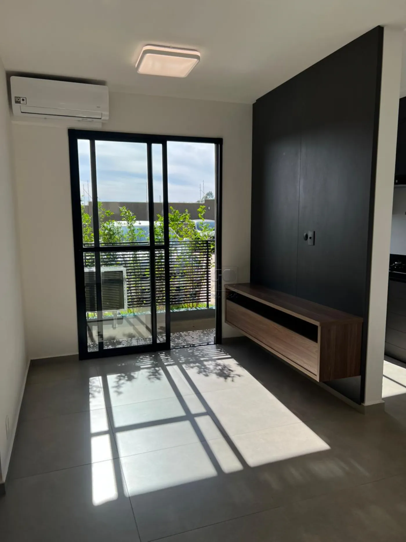 Alugar Apartamento / Padrão em Bonfim Paulista R$ 2.400,00 - Foto 1