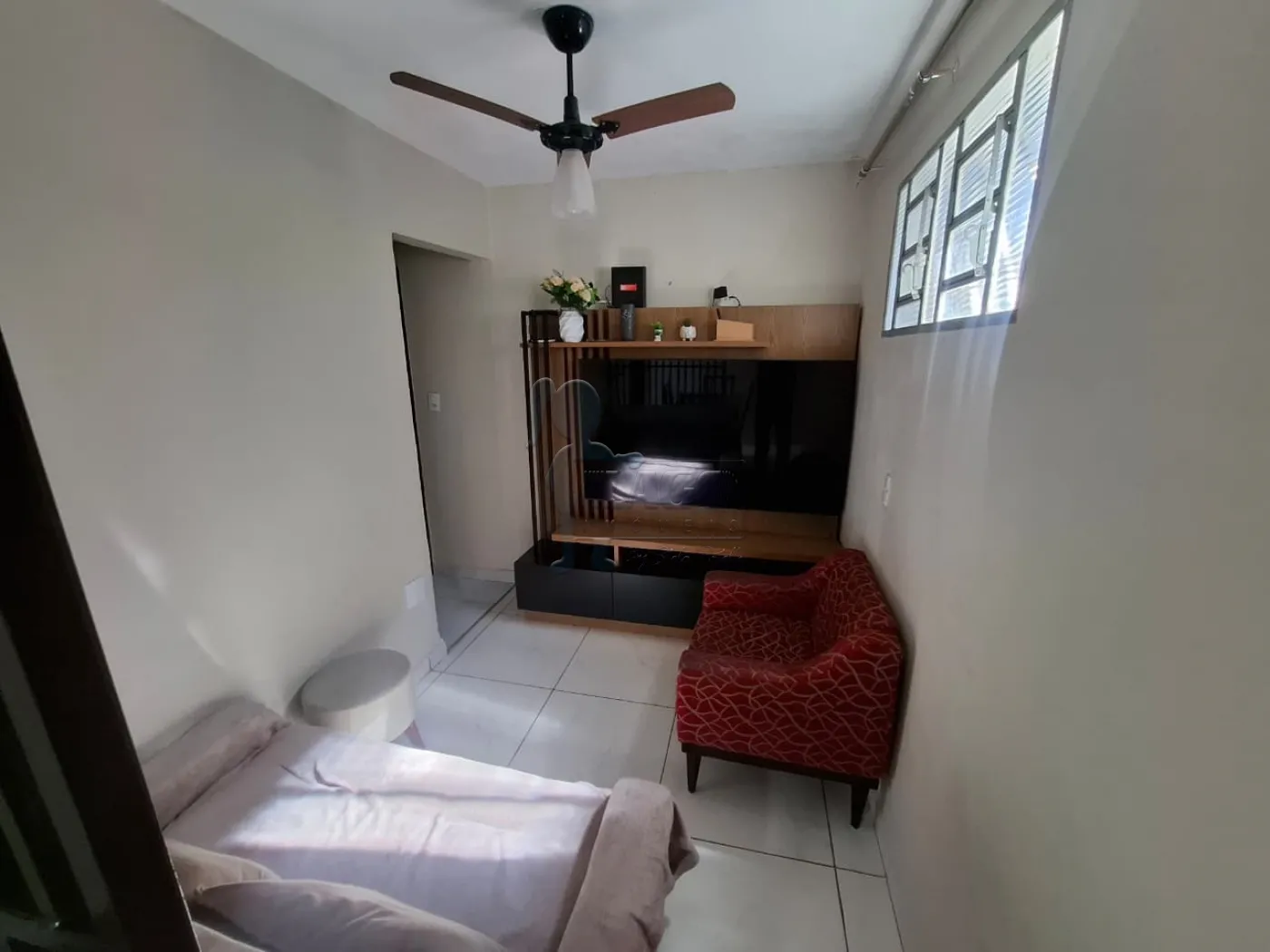 Comprar Casa / Padrão em Ribeirão Preto R$ 318.000,00 - Foto 3