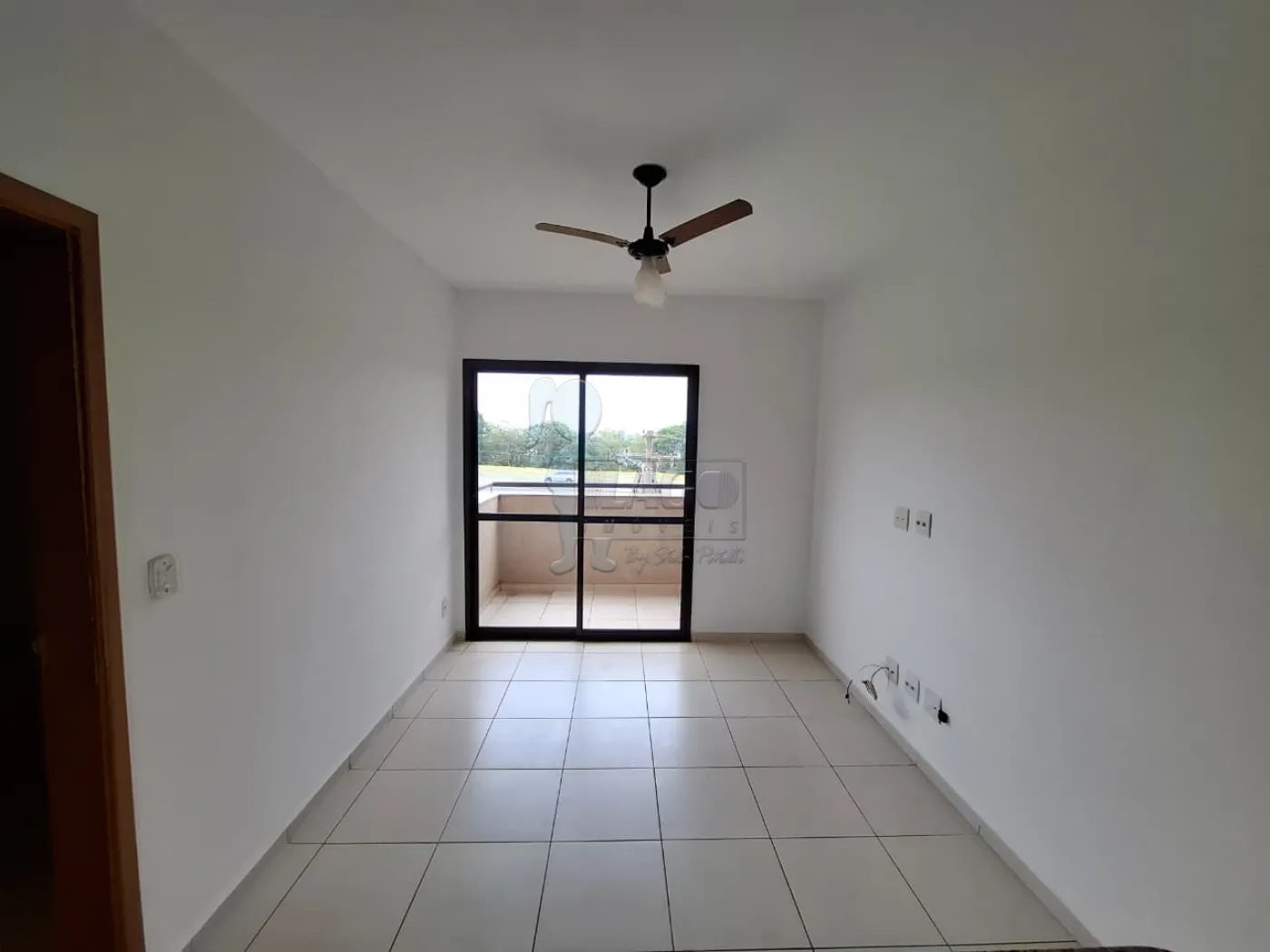 Alugar Apartamento / Padrão em Ribeirão Preto R$ 1.500,00 - Foto 1