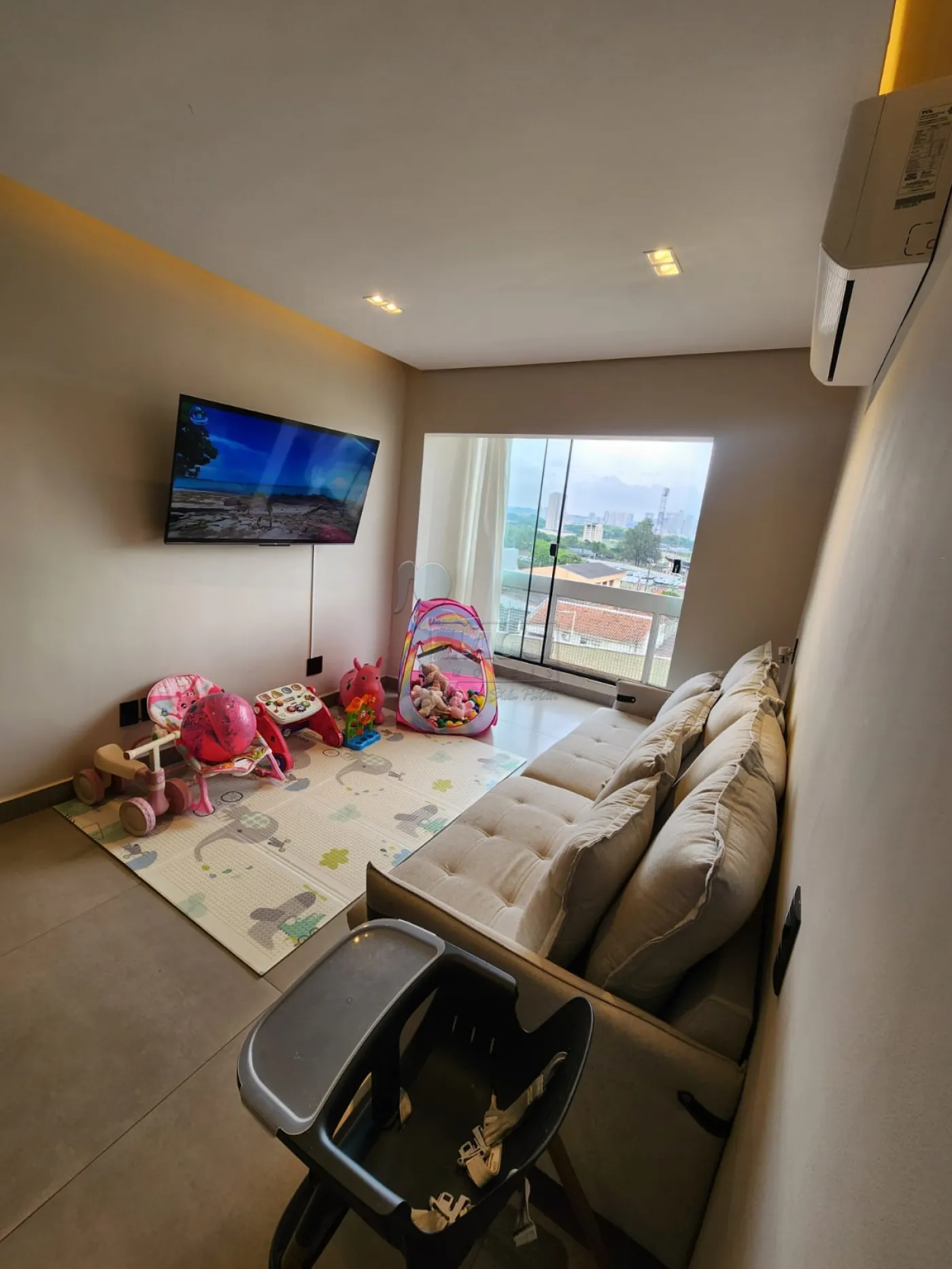 Alugar Apartamento / Padrão em Ribeirão Preto R$ 850,00 - Foto 1