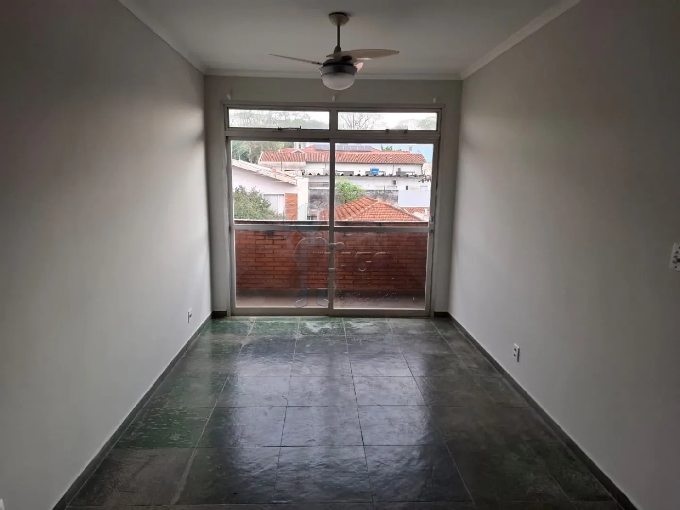 Alugar Apartamento / Padrão em Ribeirão Preto R$ 1.100,00 - Foto 2
