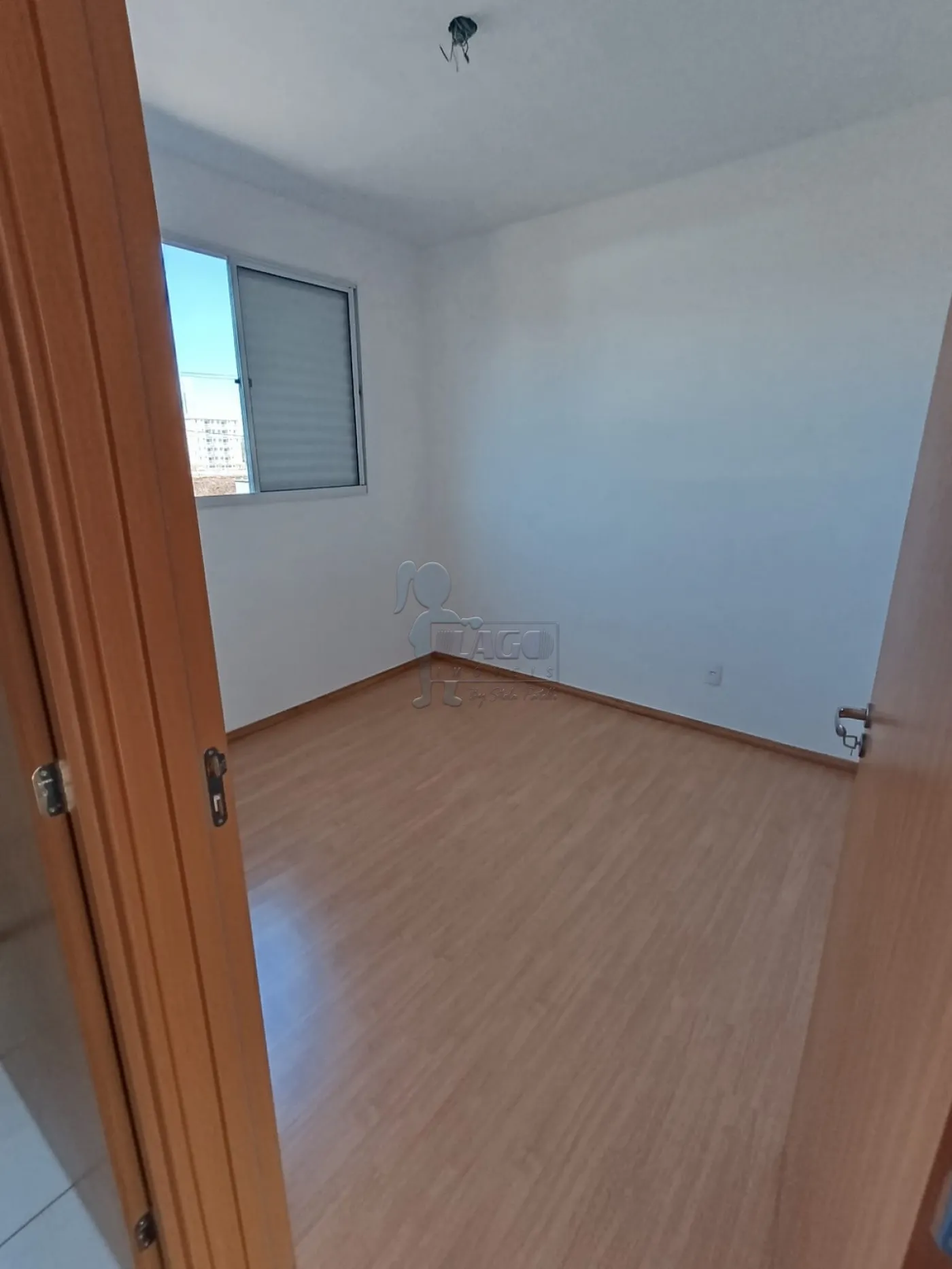 Alugar Apartamento / Padrão em Ribeirão Preto R$ 1.500,00 - Foto 2