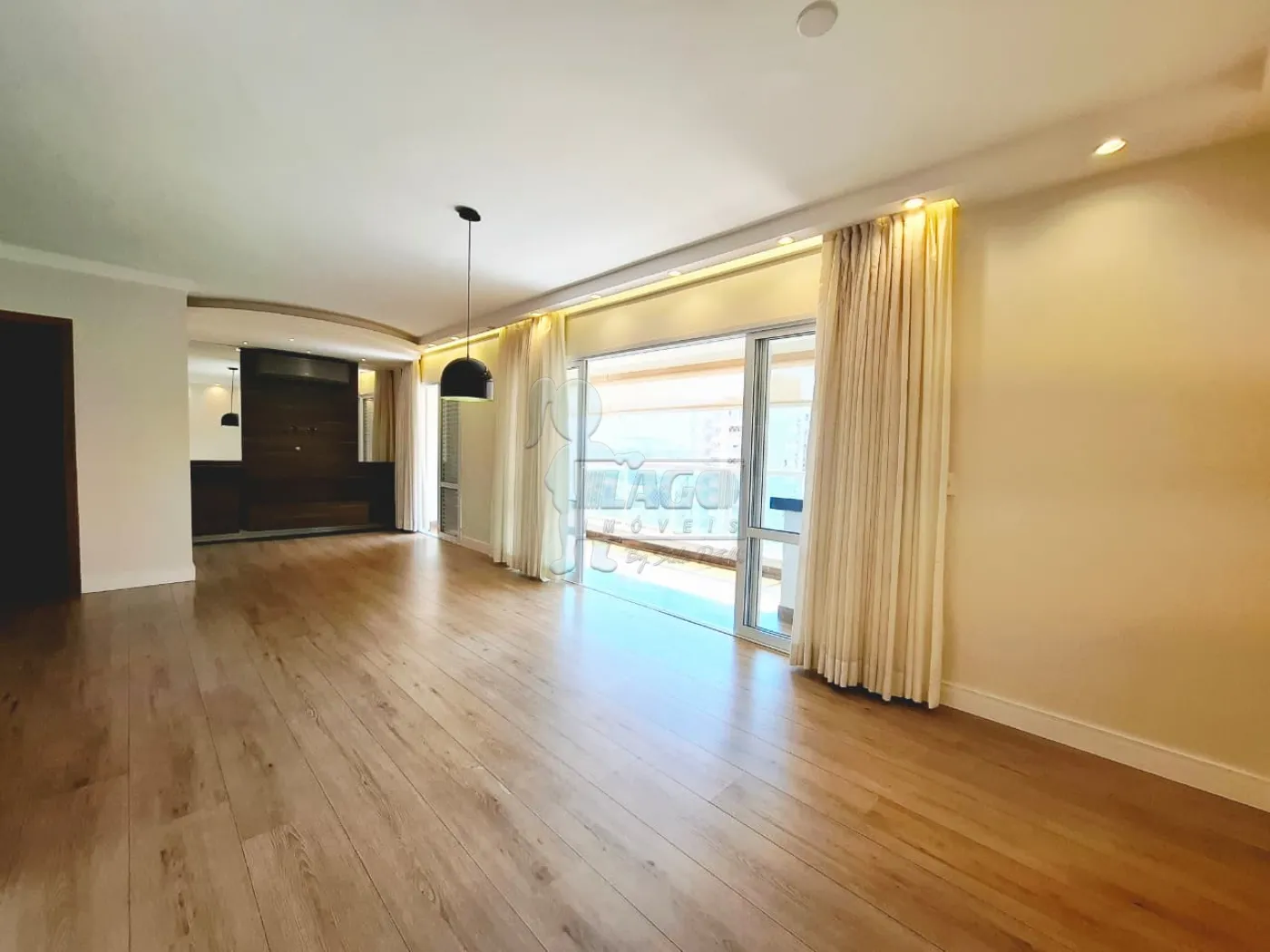 Alugar Apartamento / Padrão em Ribeirão Preto R$ 4.800,00 - Foto 2