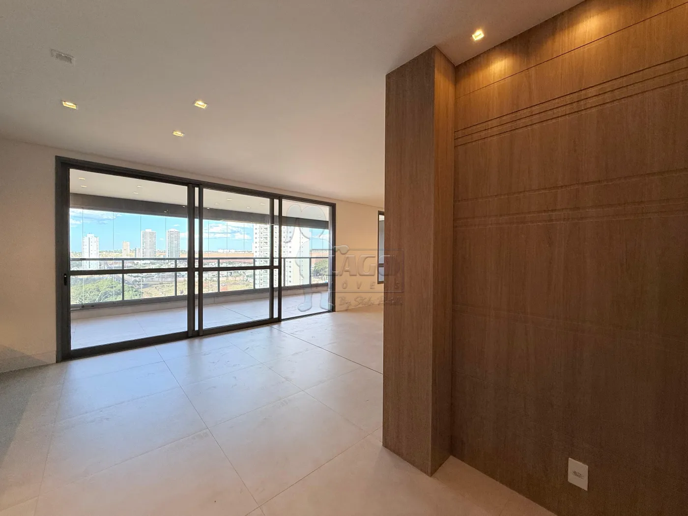 Alugar Apartamento / Padrão em Ribeirão Preto R$ 10.000,00 - Foto 1