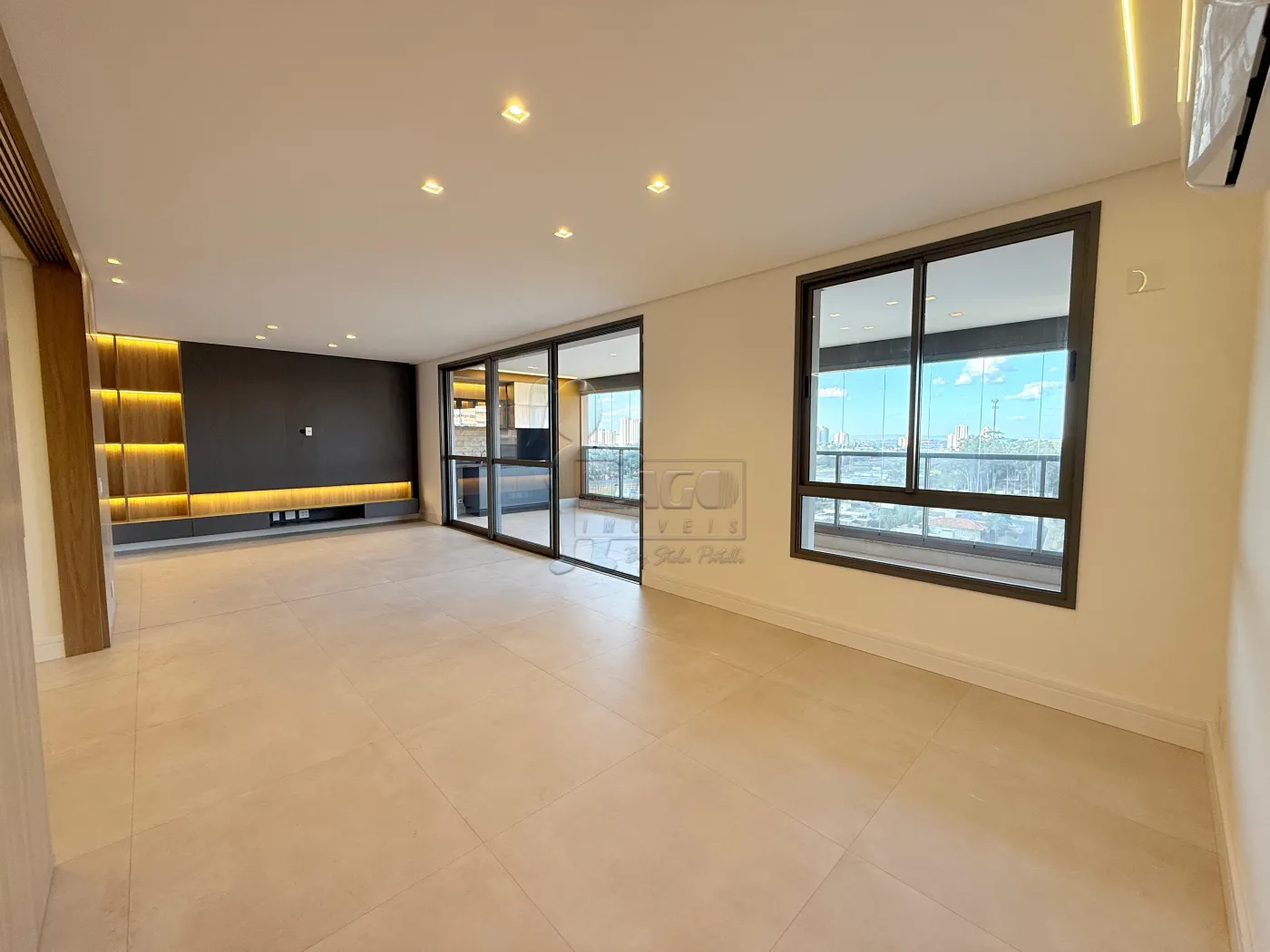 Alugar Apartamento / Padrão em Ribeirão Preto R$ 10.000,00 - Foto 2