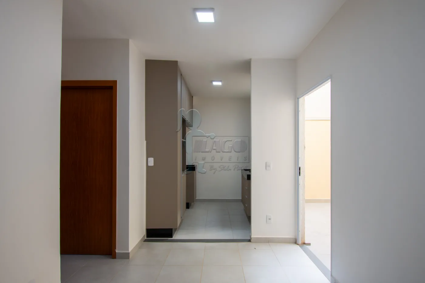 Alugar Apartamento / Padrão em Ribeirão Preto R$ 1.800,00 - Foto 1