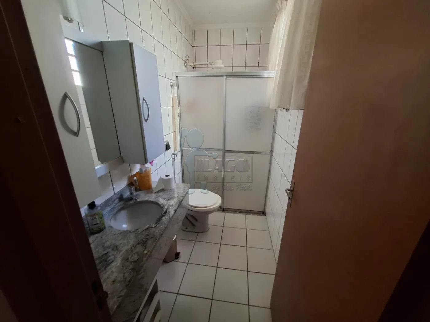 Alugar Casa / Padrão em Ribeirão Preto R$ 1.800,00 - Foto 13