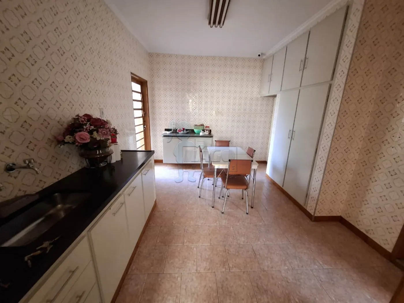 Alugar Casa / Padrão em Ribeirão Preto R$ 1.800,00 - Foto 11