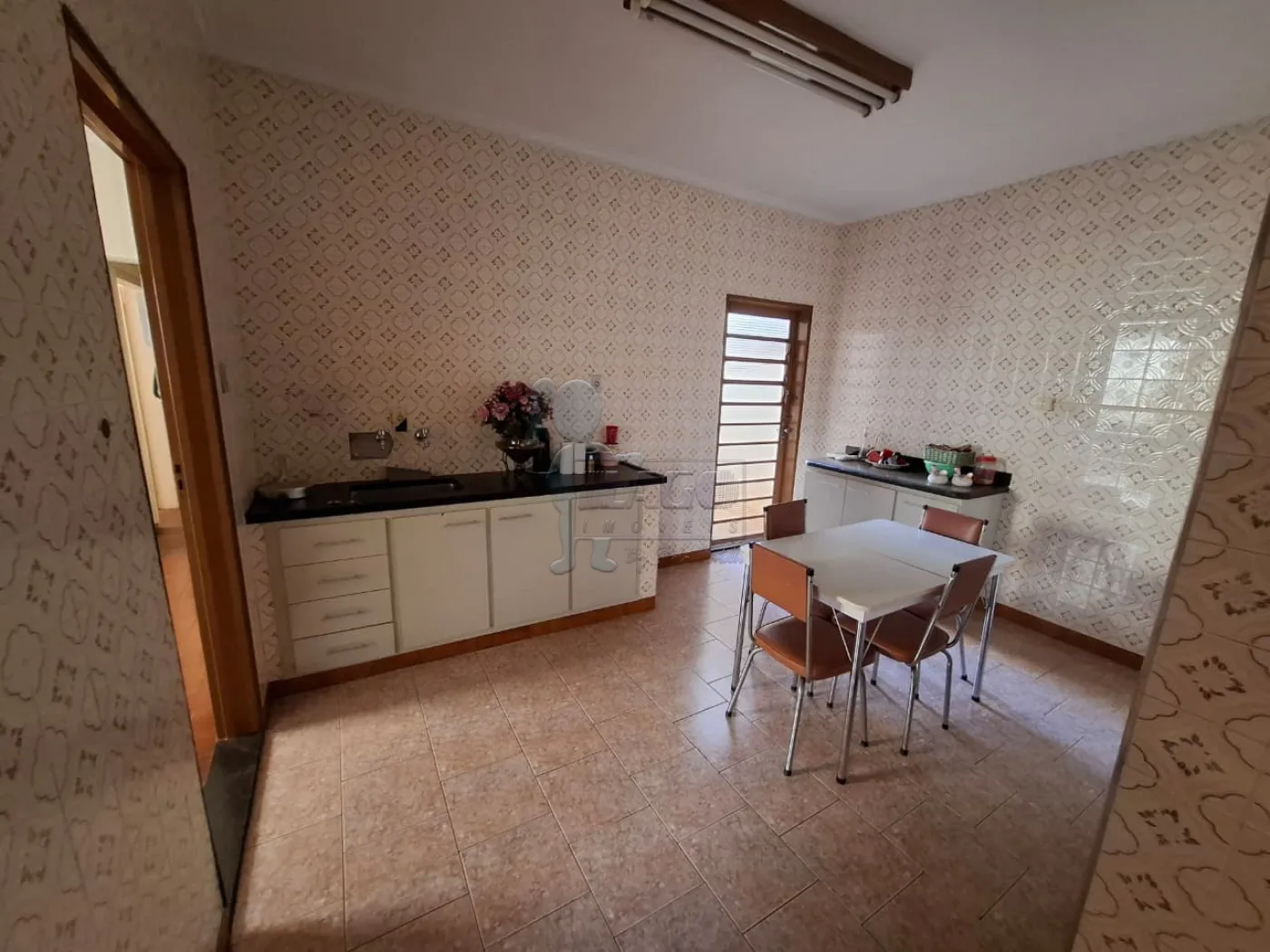 Alugar Casa / Padrão em Ribeirão Preto R$ 1.800,00 - Foto 10