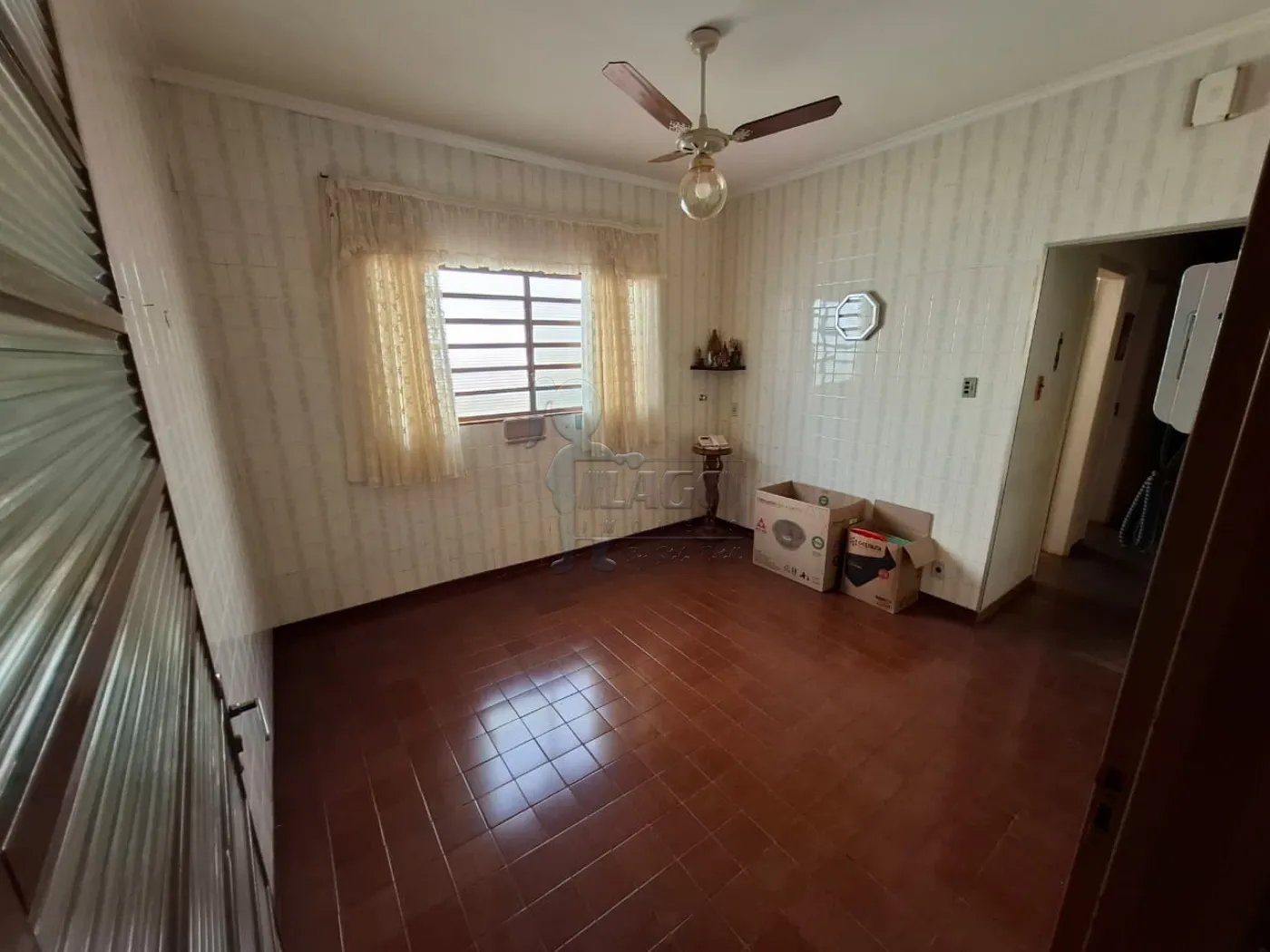Alugar Casa / Padrão em Ribeirão Preto R$ 1.800,00 - Foto 9