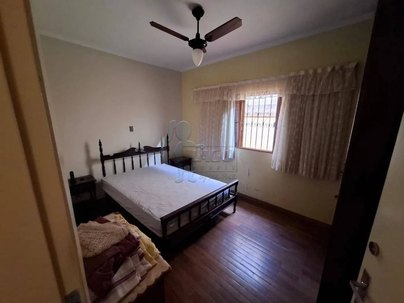 Alugar Casa / Padrão em Ribeirão Preto R$ 1.800,00 - Foto 2