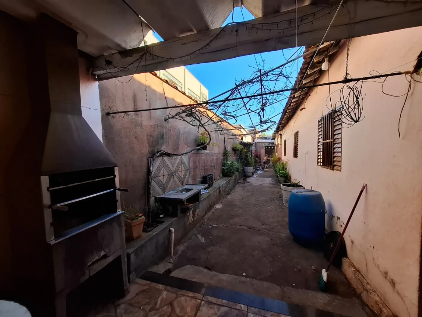 Comprar Casa / Padrão em Ribeirão Preto R$ 350.000,00 - Foto 2