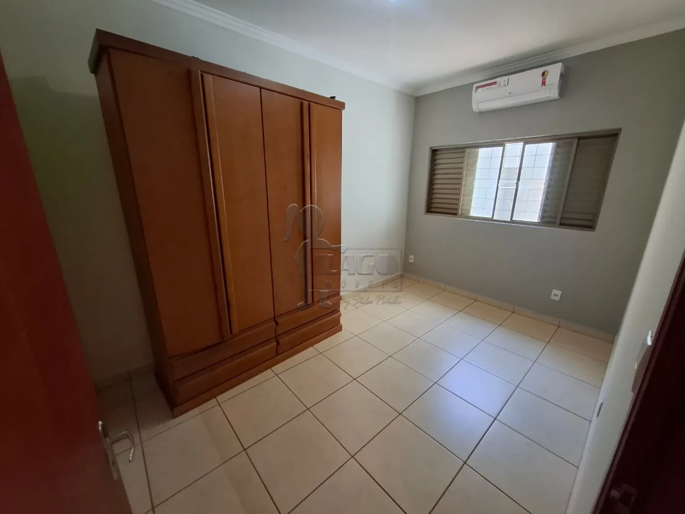 Alugar Casa / Padrão em Ribeirão Preto R$ 1.600,00 - Foto 8
