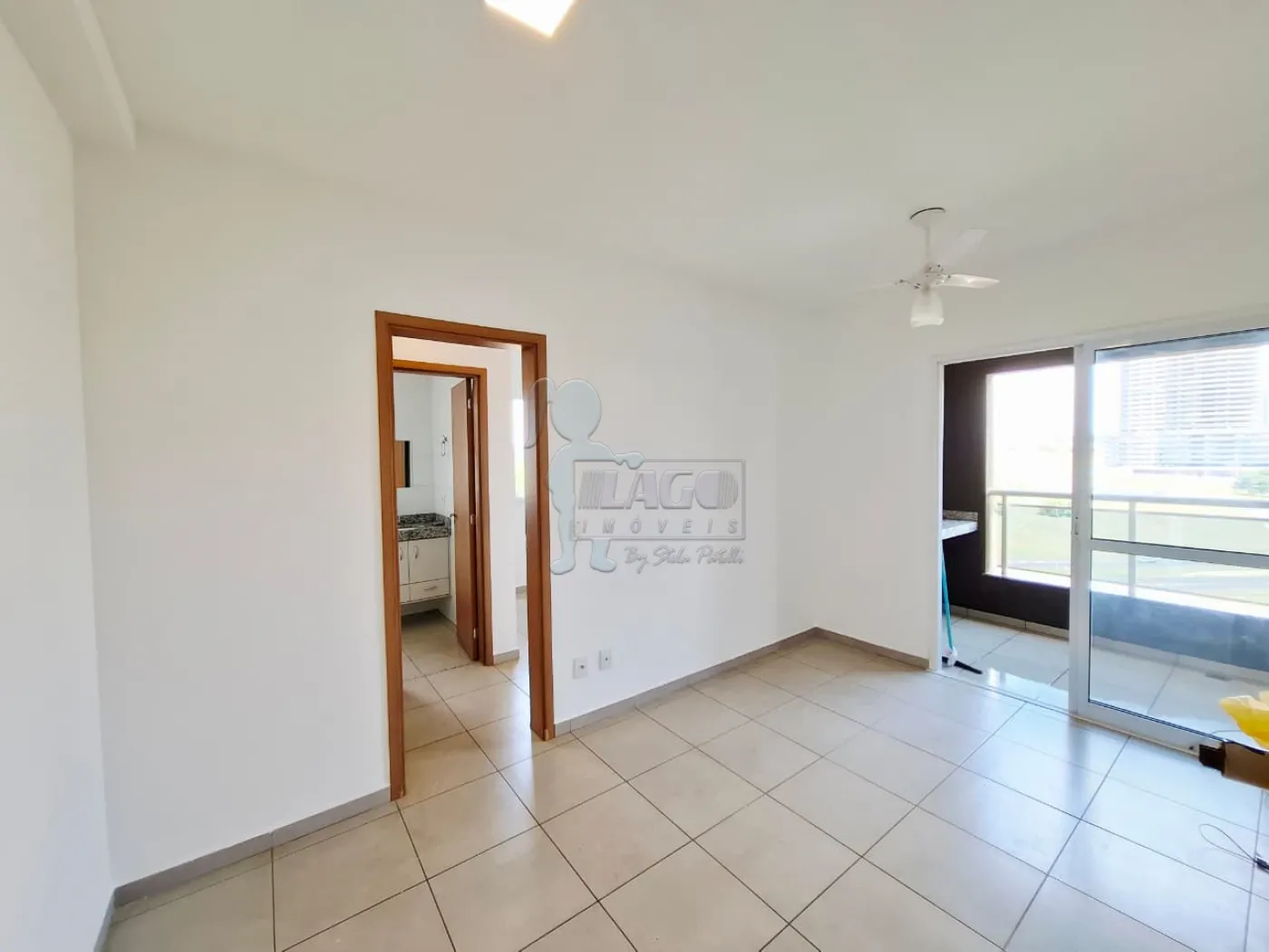 Alugar Apartamento / Padrão em Ribeirão Preto R$ 1.900,00 - Foto 2