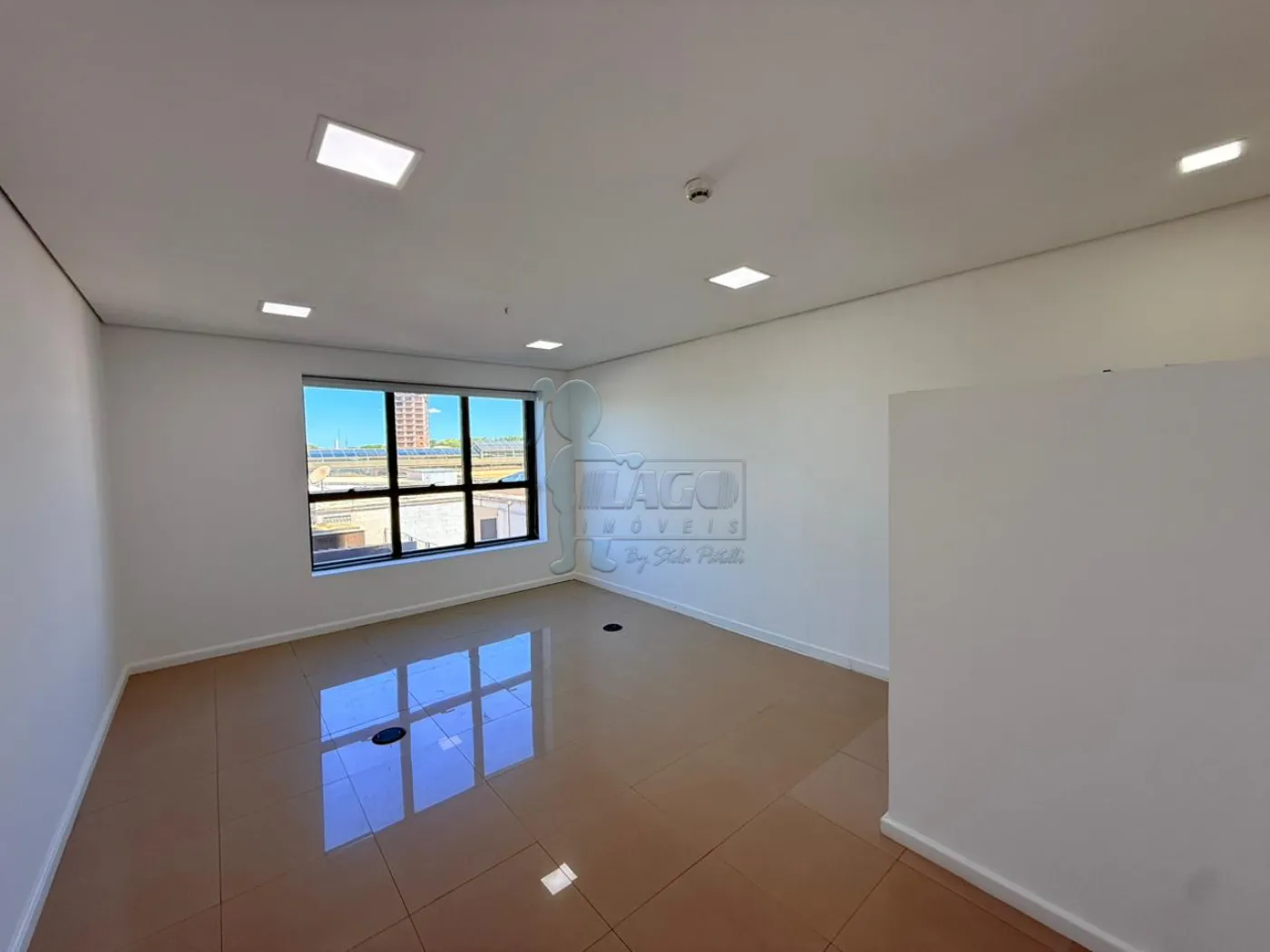 Alugar Comercial condomínio / Escritório - Loja em Ribeirão Preto R$ 2.200,00 - Foto 1