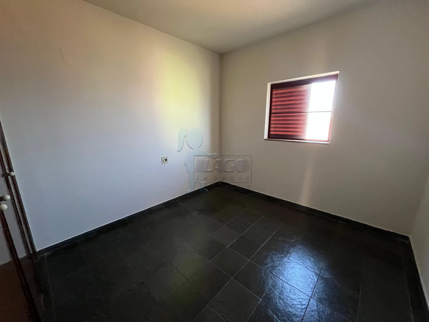 Alugar Apartamento / Padrão em Ribeirão Preto R$ 1.400,00 - Foto 4