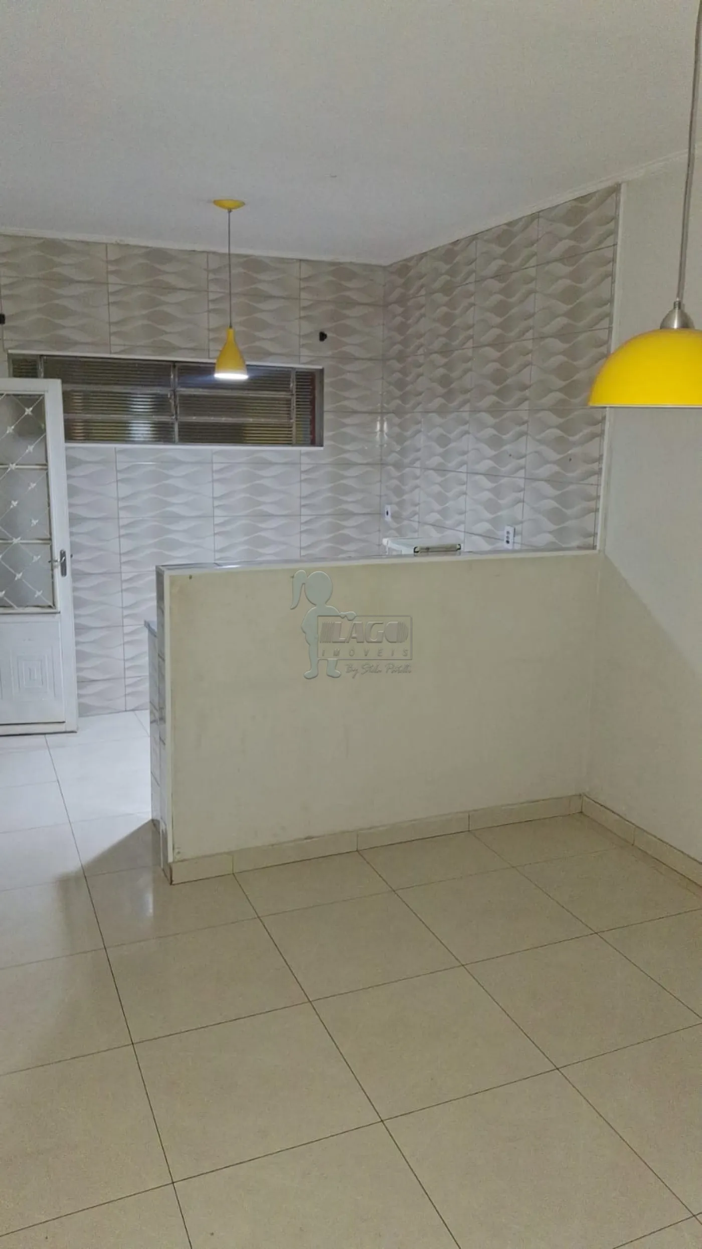 Alugar Casa / Padrão em Ribeirão Preto R$ 1.600,00 - Foto 2