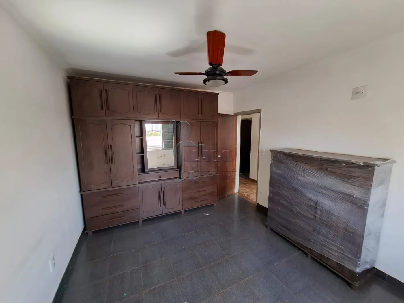Alugar Casa / Padrão em Ribeirão Preto R$ 800,00 - Foto 3