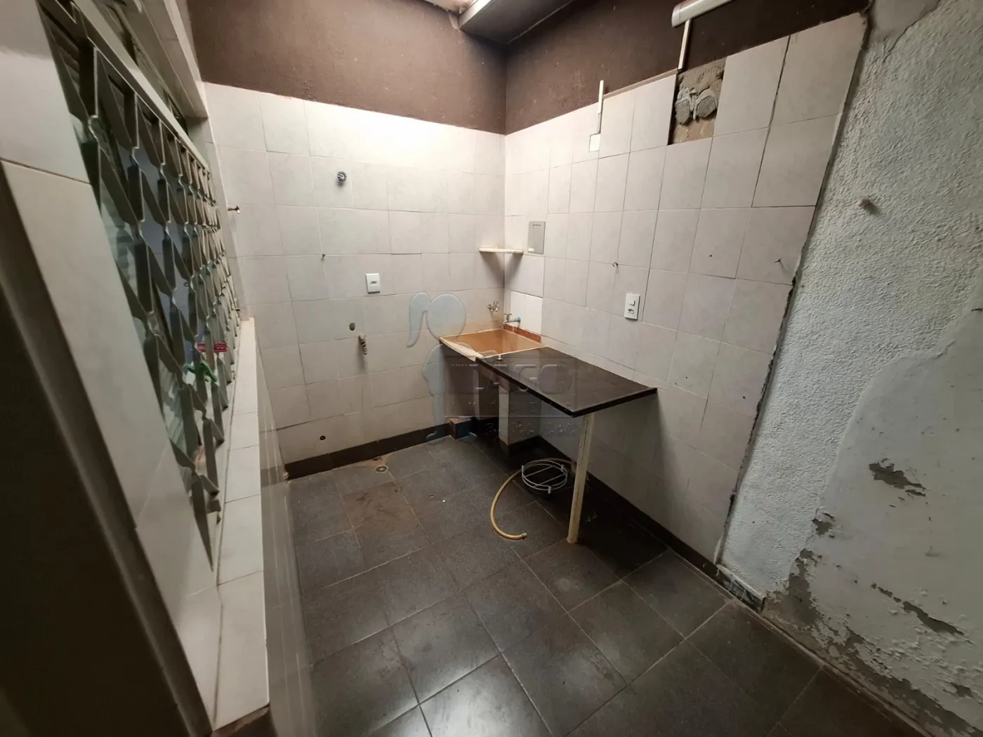 Alugar Casa / Padrão em Ribeirão Preto R$ 800,00 - Foto 6