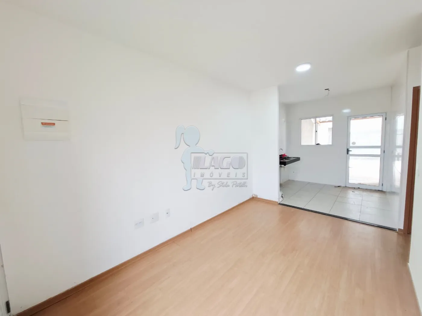 Alugar Casa / Padrão em Ribeirão Preto R$ 1.200,00 - Foto 4