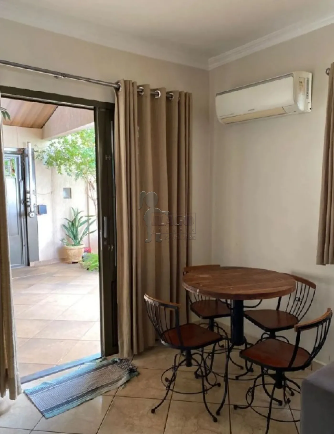 Comprar Casa / Padrão em Ribeirão Preto R$ 400.000,00 - Foto 2