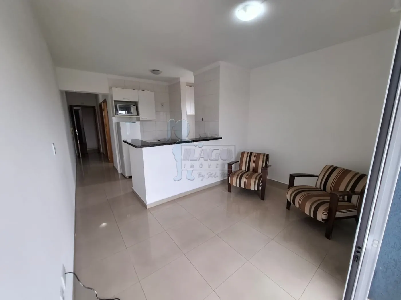 Alugar Apartamento / Padrão em Ribeirão Preto R$ 1.500,00 - Foto 1